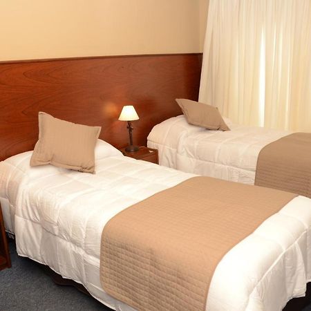 Hotel Leoncia Colonia del Sacramento Extérieur photo