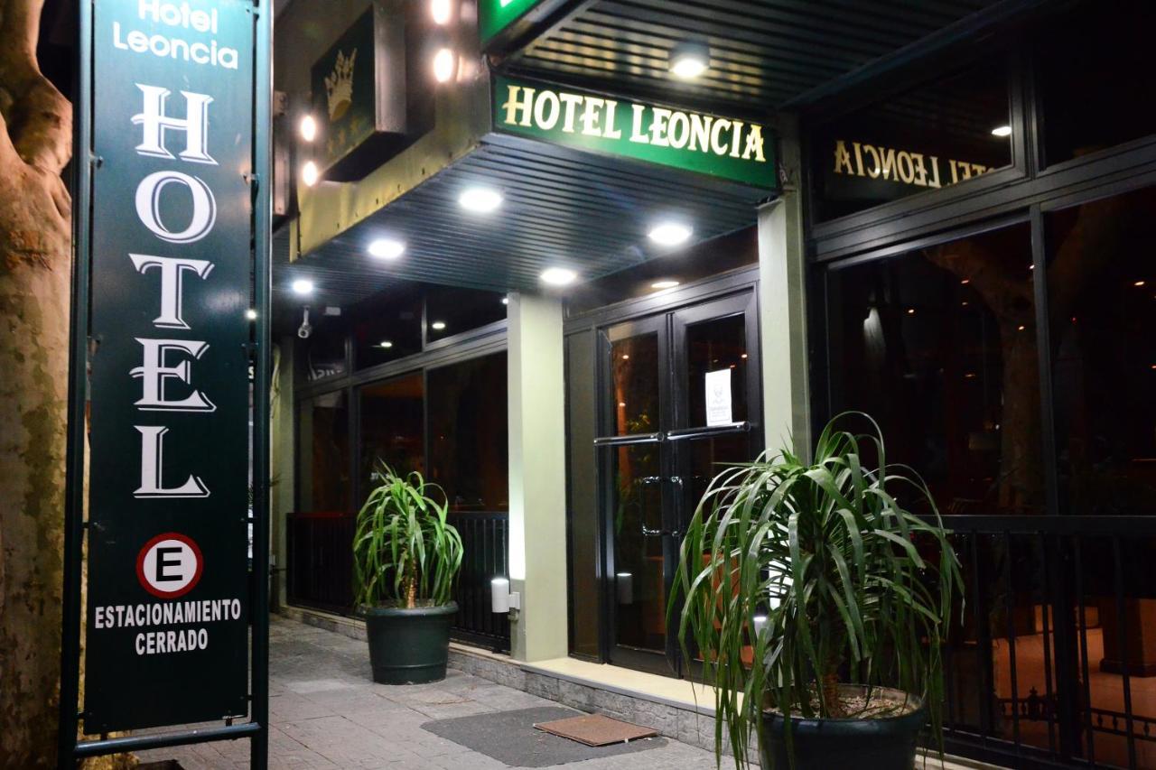 Hotel Leoncia Colonia del Sacramento Extérieur photo