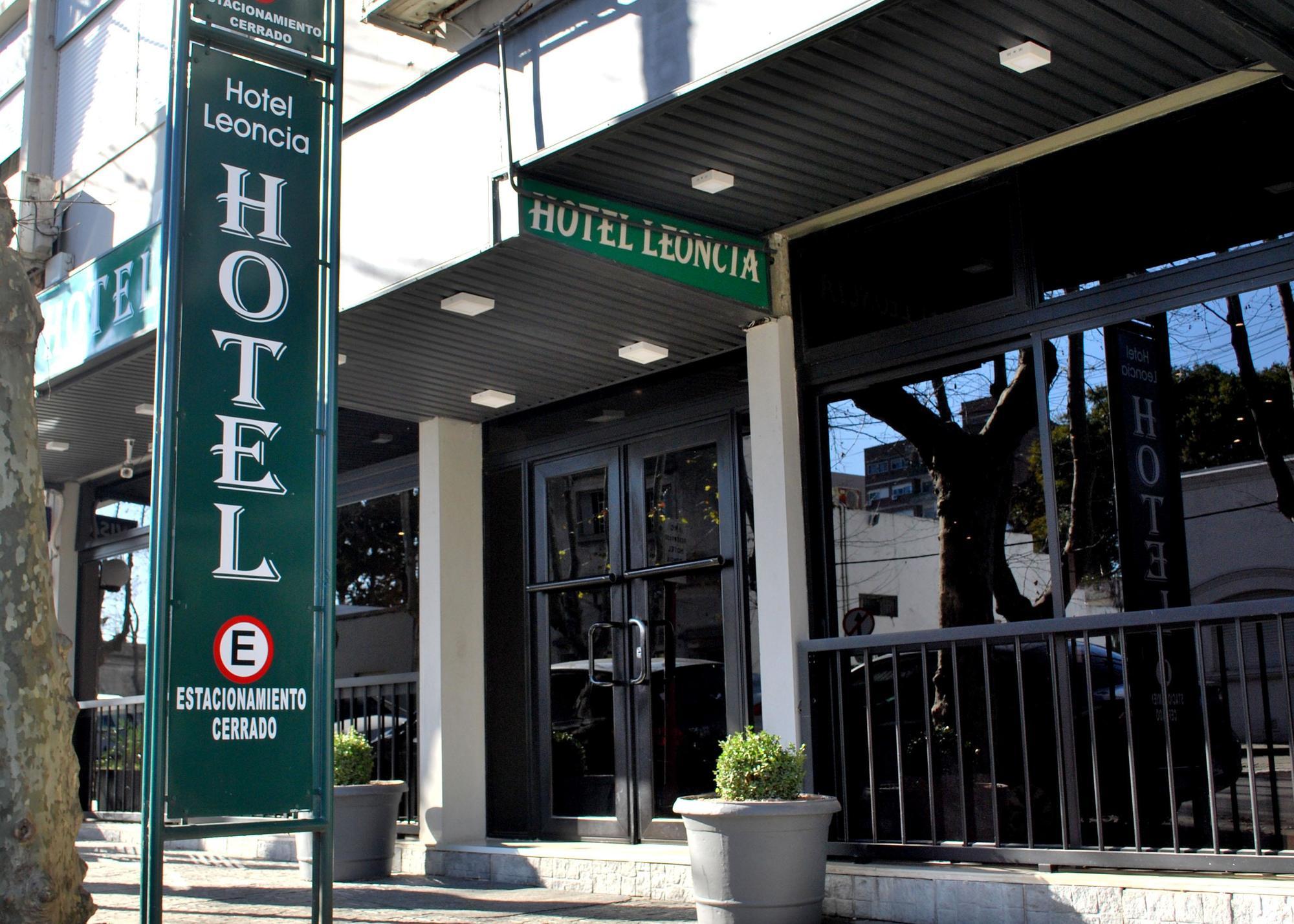 Hotel Leoncia Colonia del Sacramento Extérieur photo